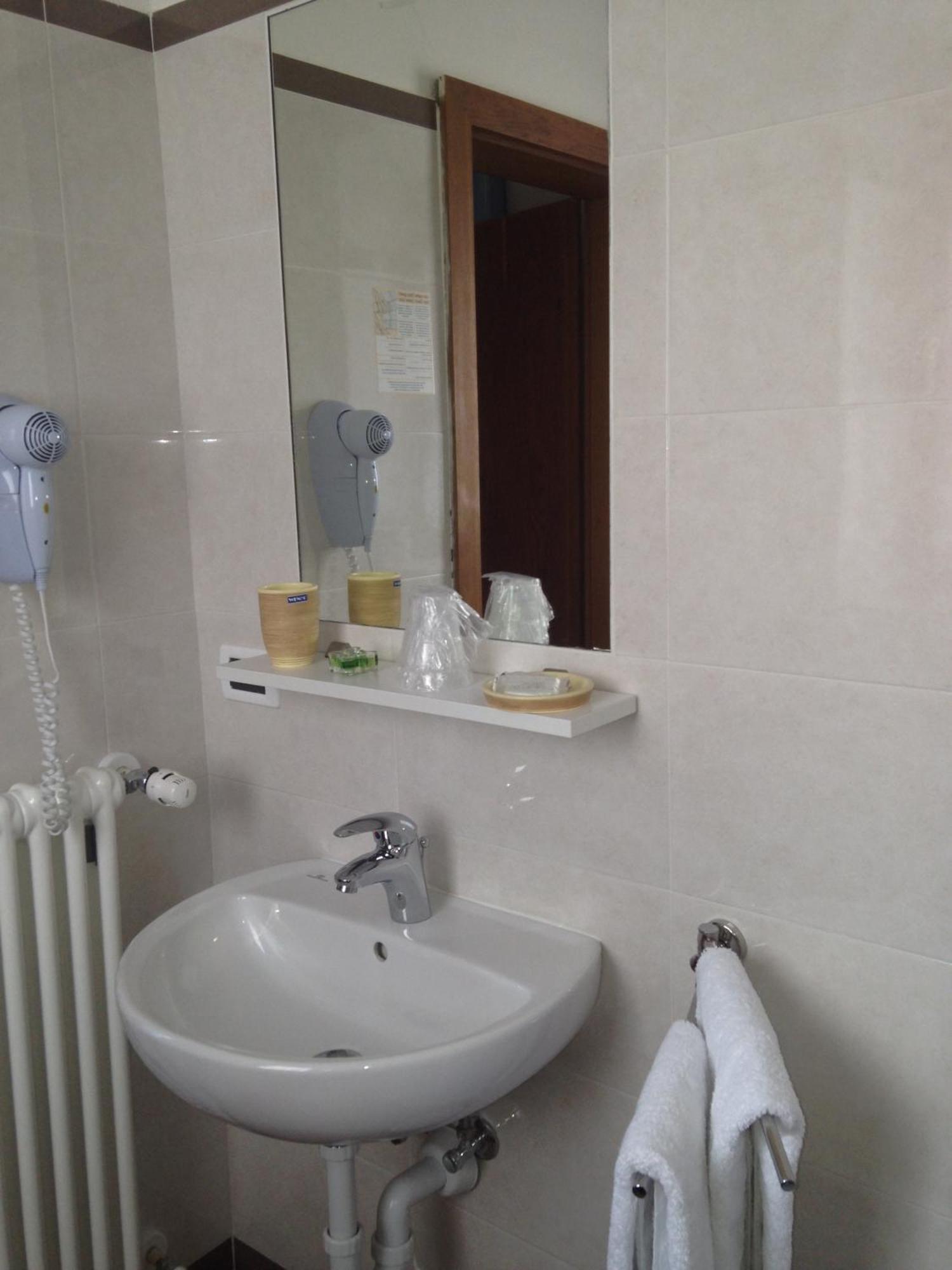 Quadruple Room,812893851:JPEG